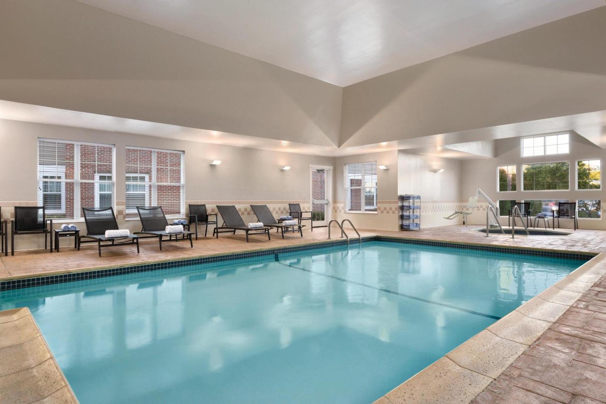 Residence Inn By Marriott Newport Middletown Exterior photo