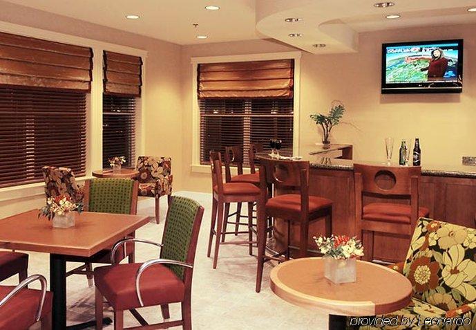 Residence Inn By Marriott Newport Middletown Restaurant photo