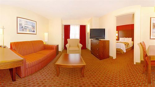 Residence Inn By Marriott Newport Middletown Exterior photo